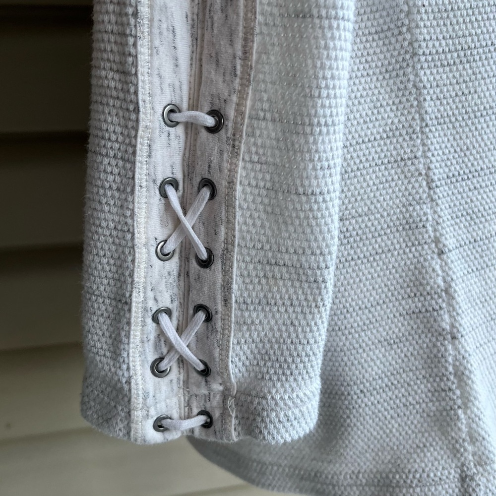 •CHAPS• Textured Knit Boatneck Top with Lace-Up Detail - Size XL - Picture 5 of 9